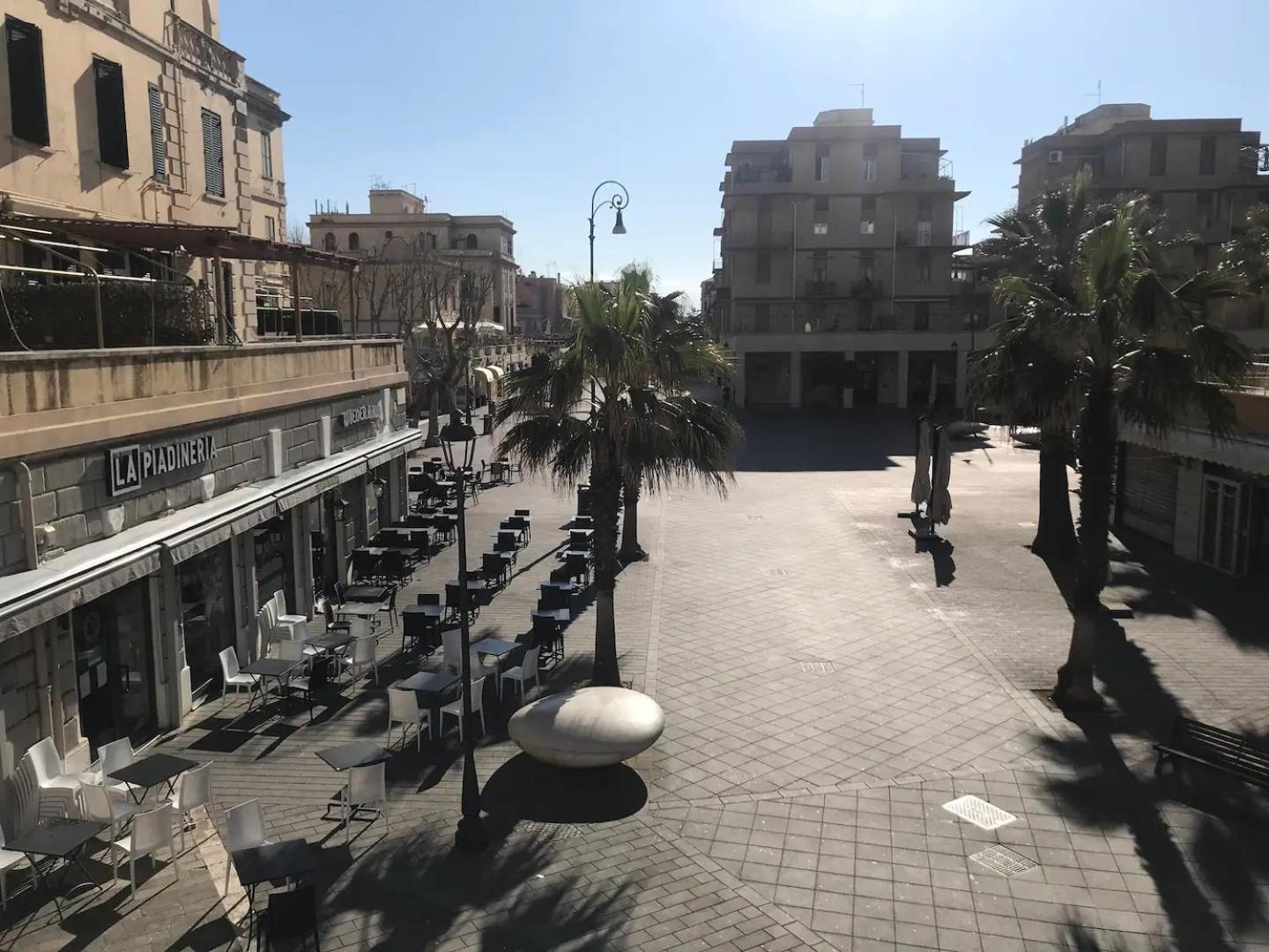 Rome, Beautiful Apartment In A Vintage Building Lido di Ostia Esterno foto